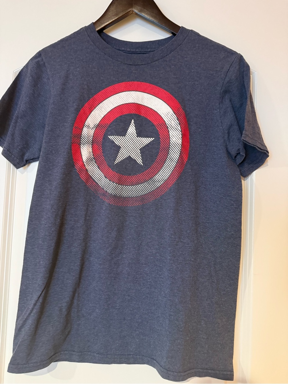 Boy’s Marvel Navy Short-Sleeve Tee with Captain America Graphic - Size XL